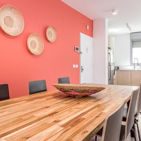 3 Bedrooms Apt Balcony & Parking Near Banana Beach Tel Aviv Exterior photo